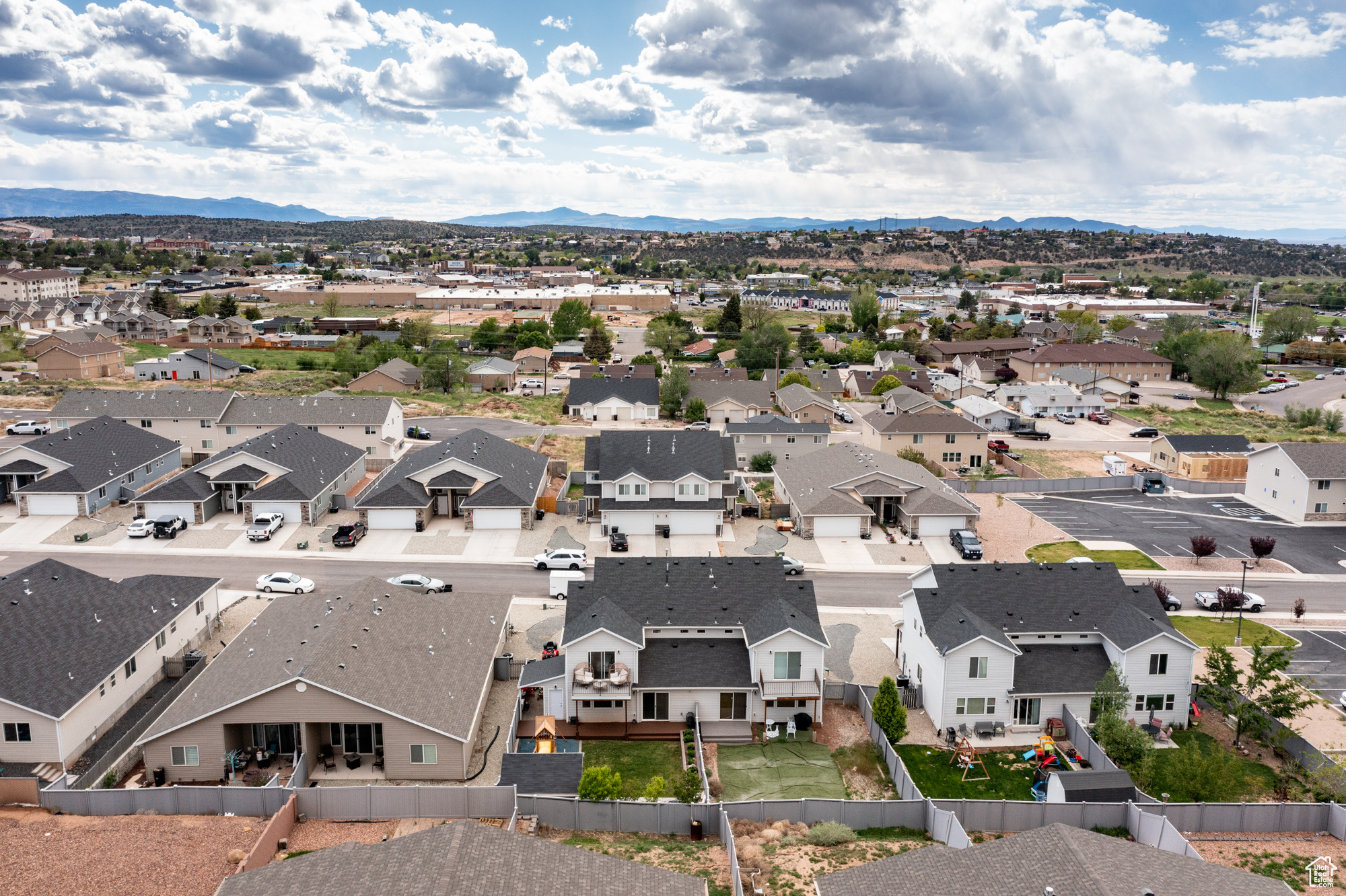 MOUNTAIN VISTA - Residential Income