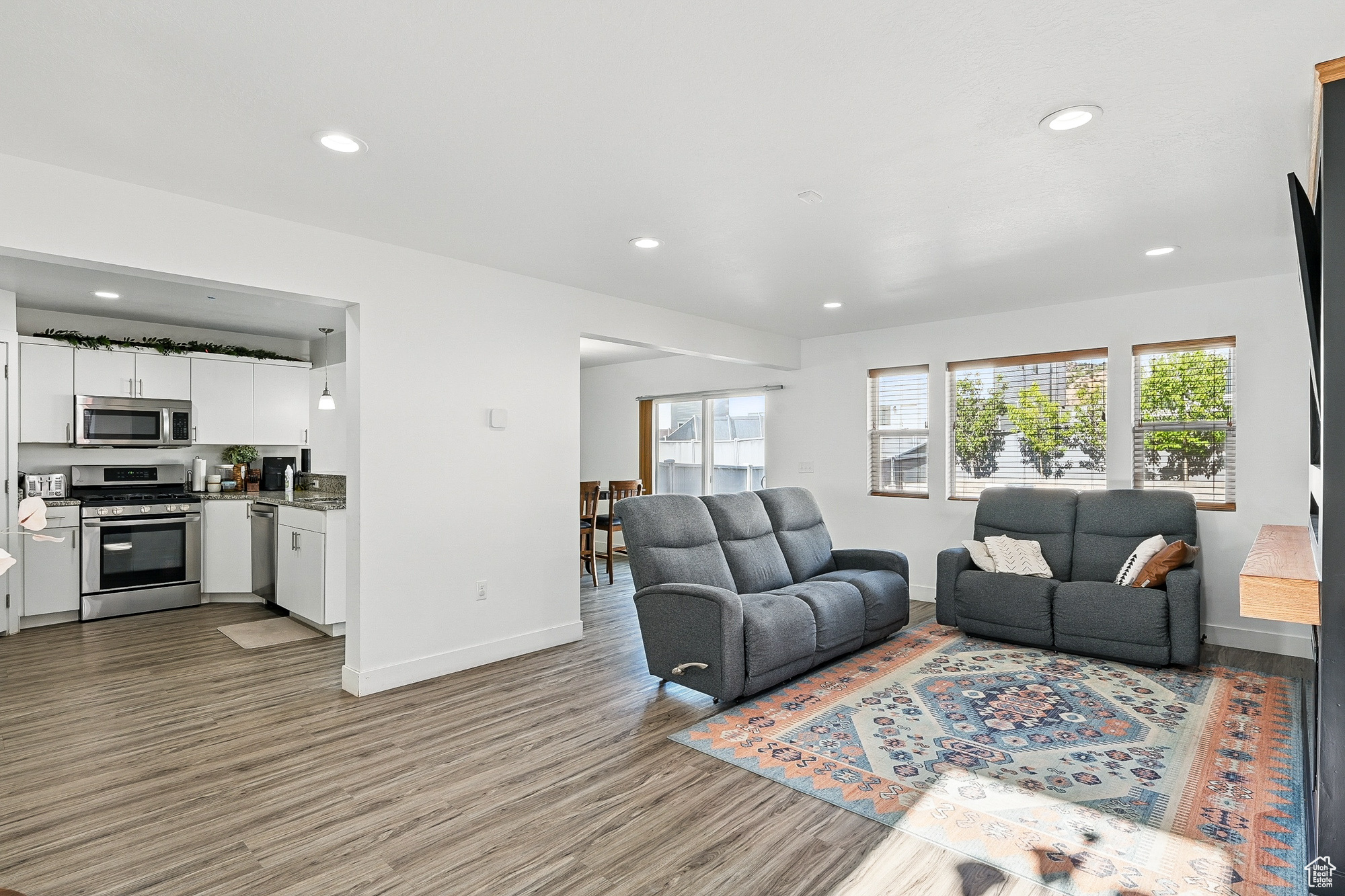 MOUNTAIN VISTA - Residential Income