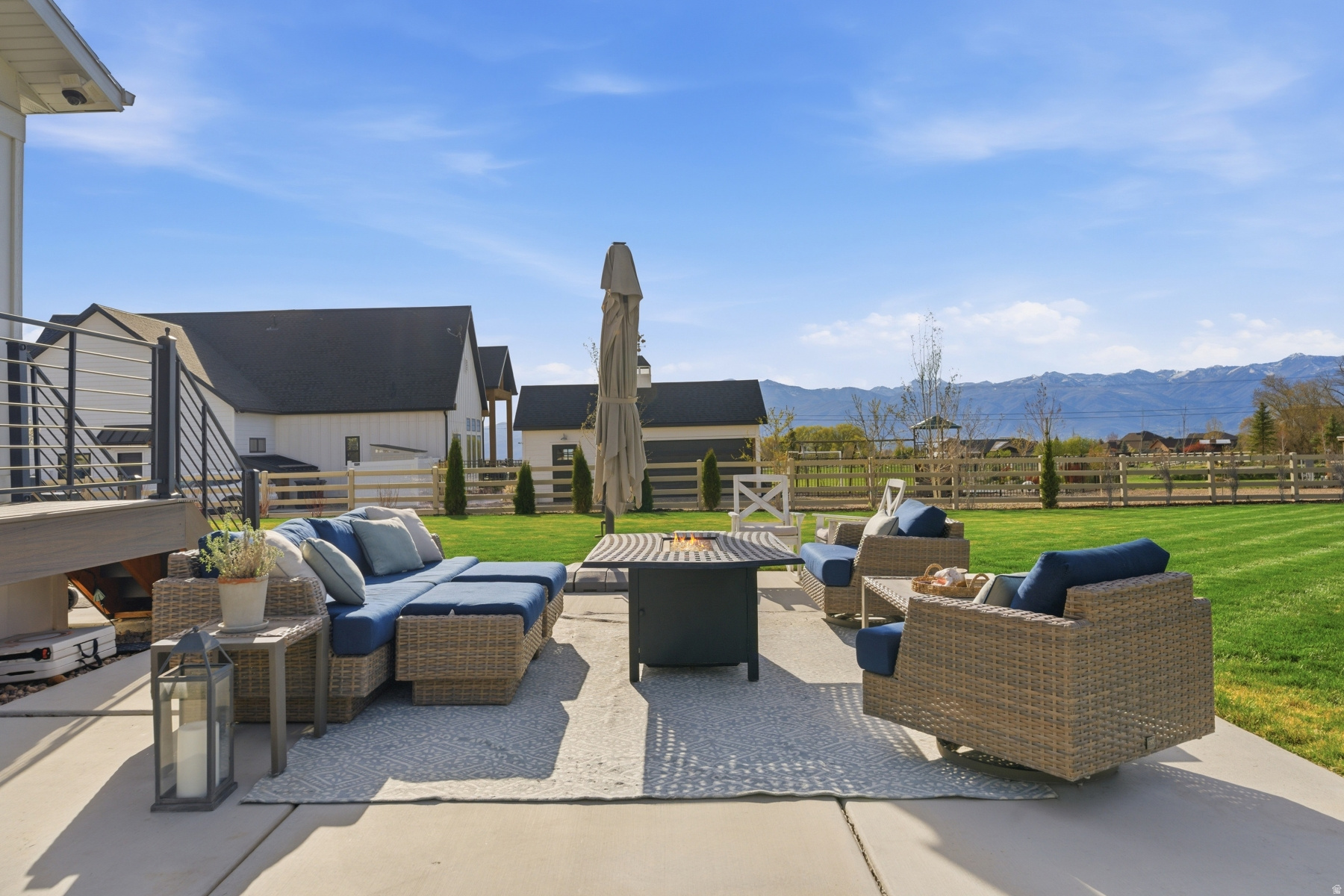 CENTER CREEK MEADOWS - Residential