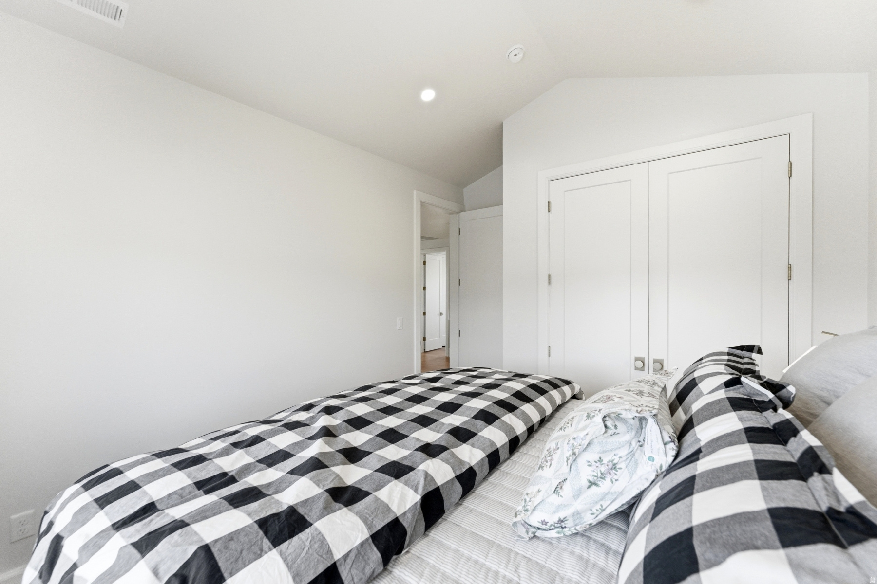 CENTER CREEK MEADOWS - Residential