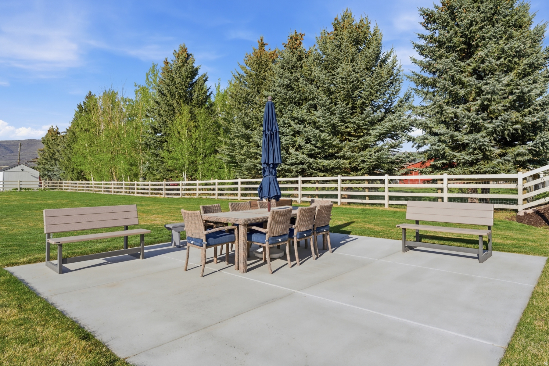 CENTER CREEK MEADOWS - Residential