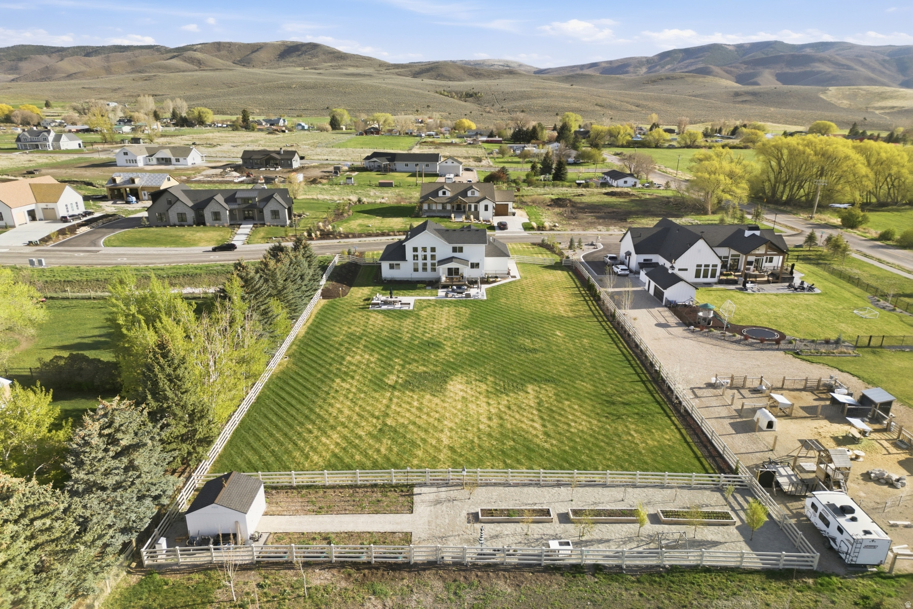 CENTER CREEK MEADOWS - Residential