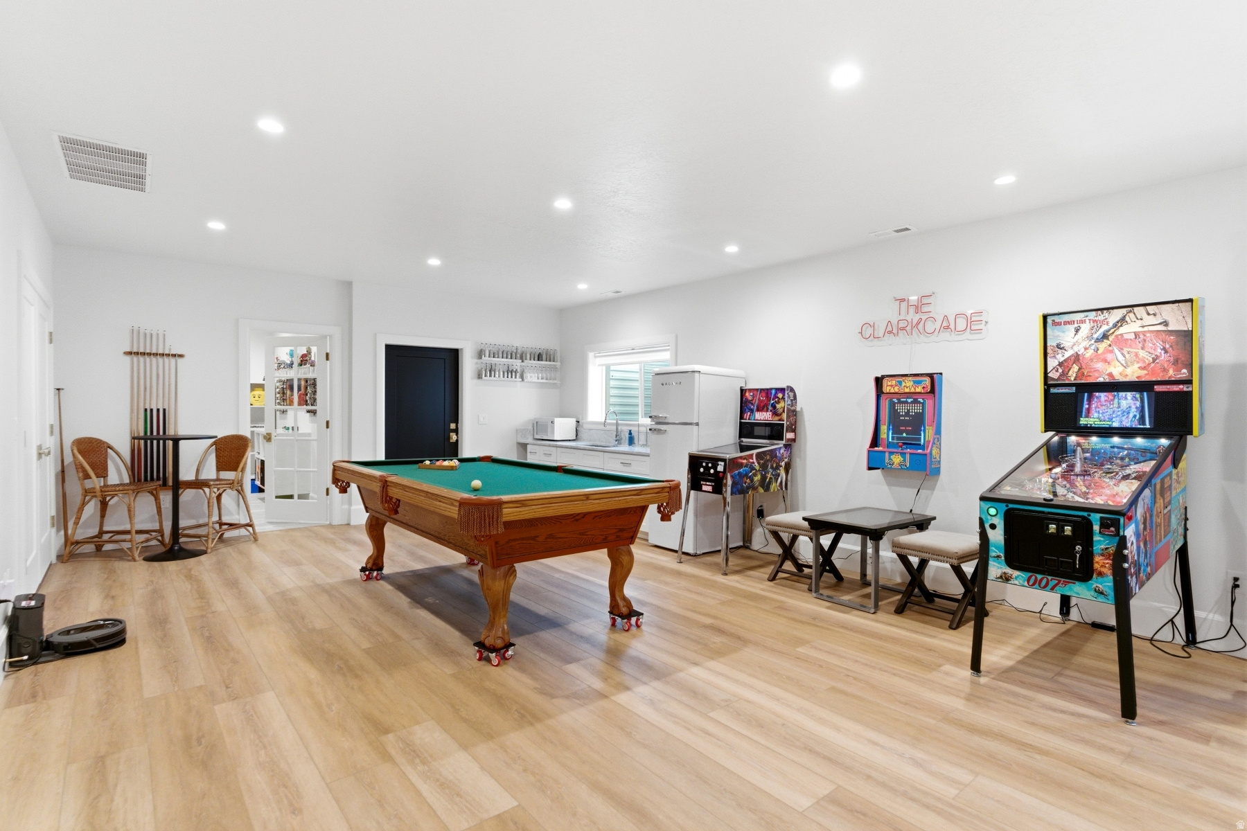 CENTER CREEK MEADOWS - Residential