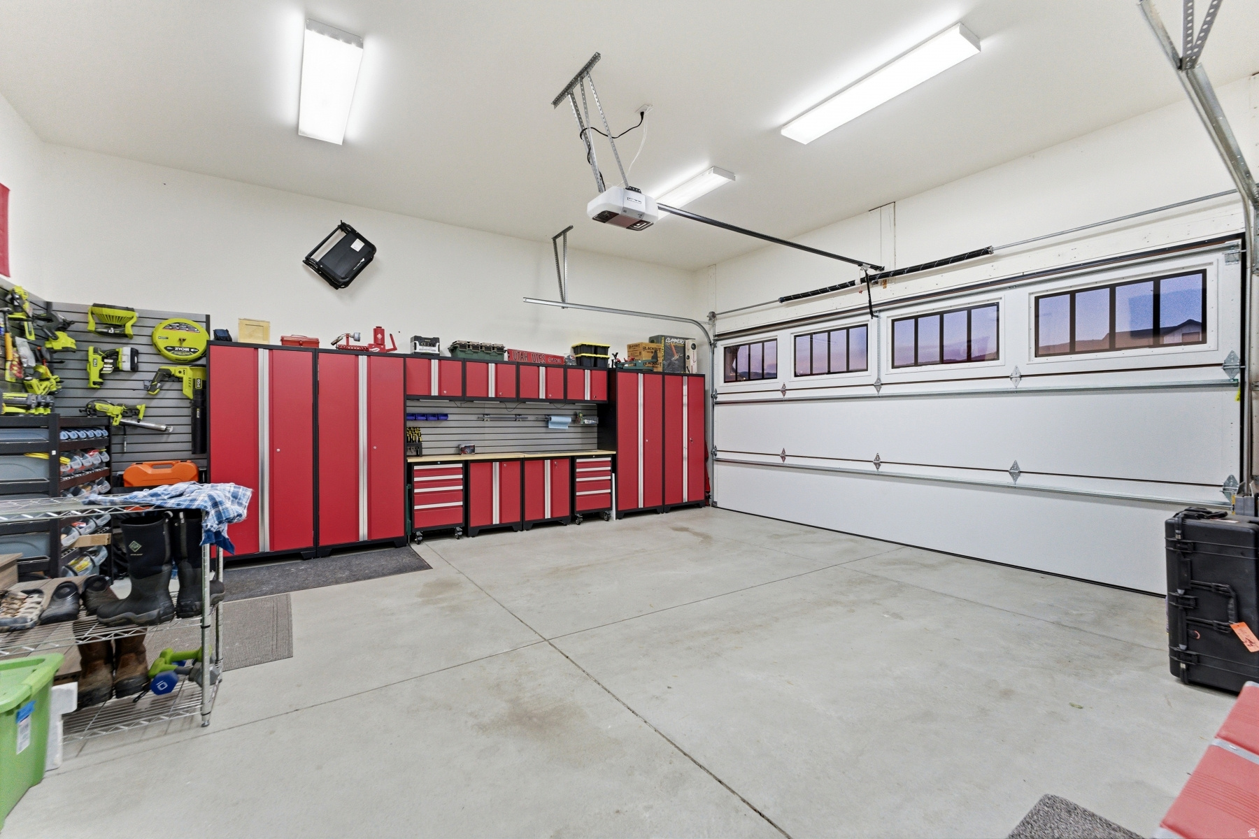 CENTER CREEK MEADOWS - Residential