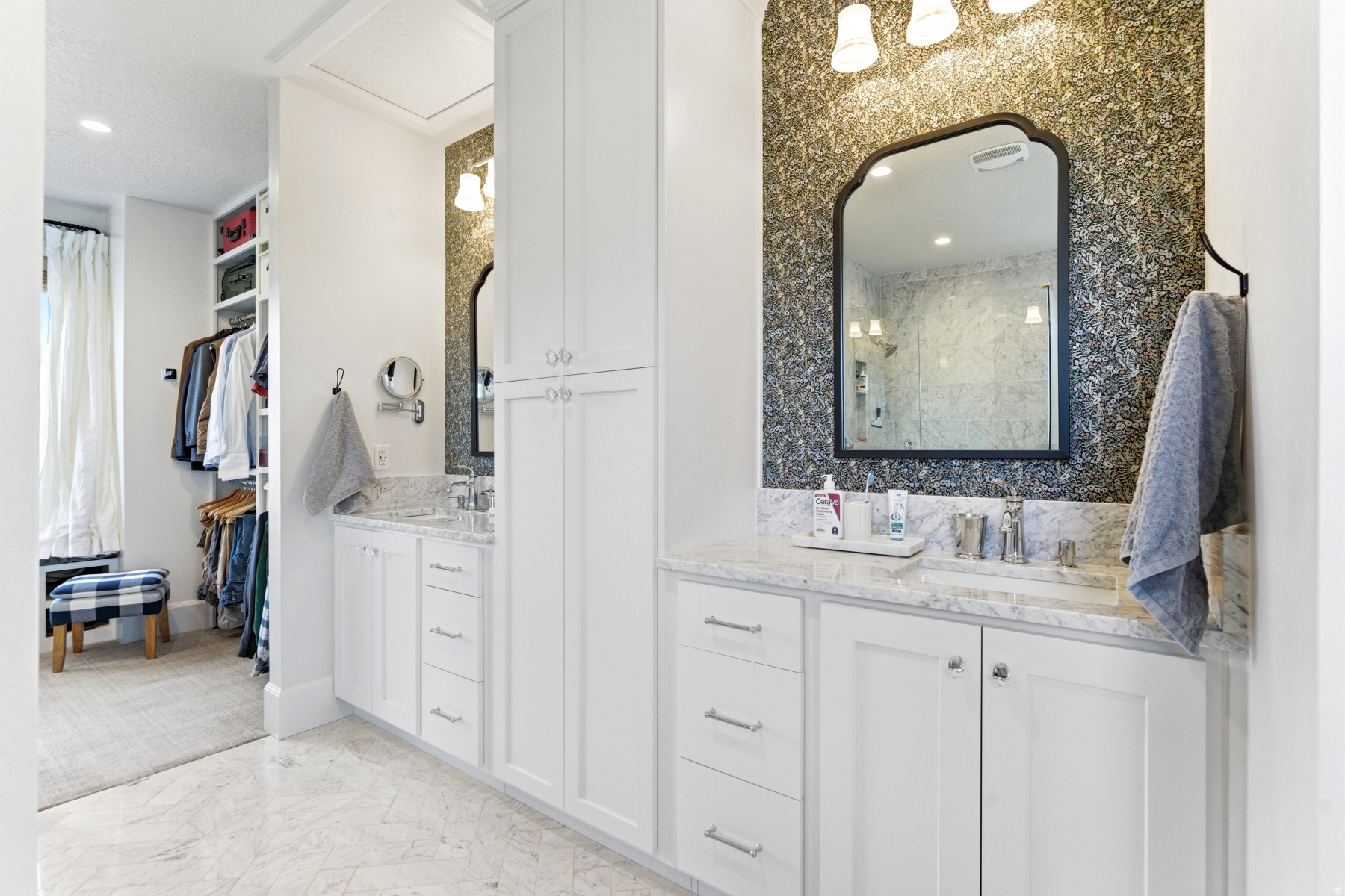 CENTER CREEK MEADOWS - Residential