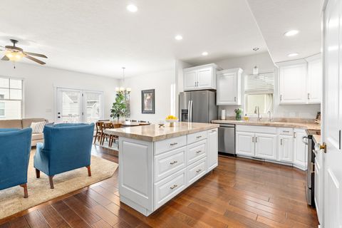 Tiny photo for 1965 W SILVER LEAF DR, Mapleton, UT 84664 (MLS # 2153036)