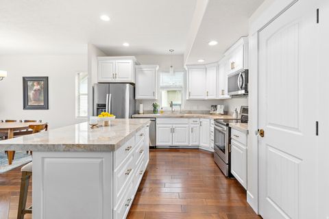 Tiny photo for 1965 W SILVER LEAF DR, Mapleton, UT 84664 (MLS # 2153036)