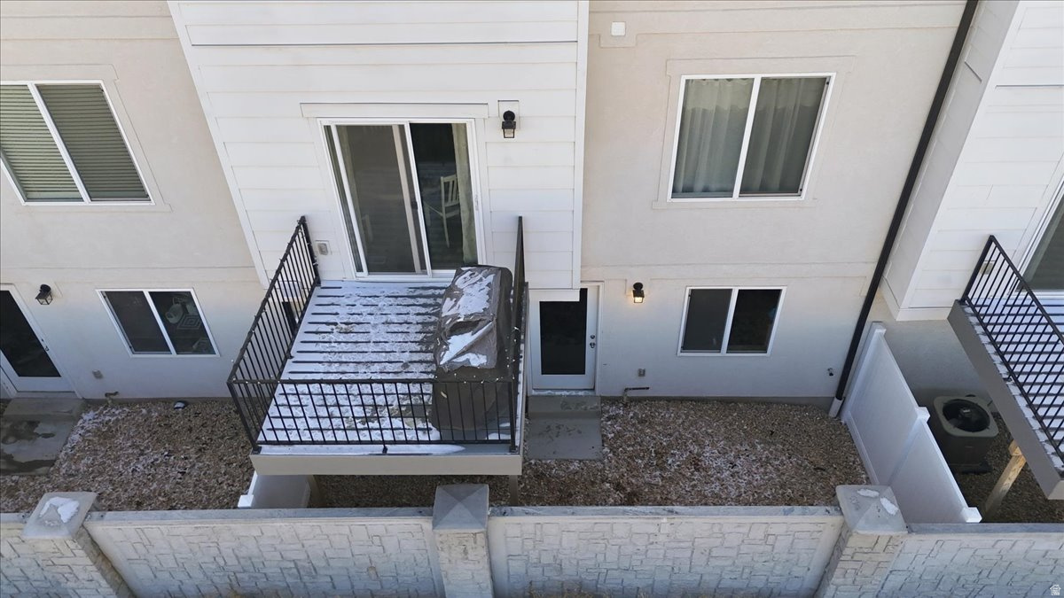 SUMMIT RIDGE - Residential