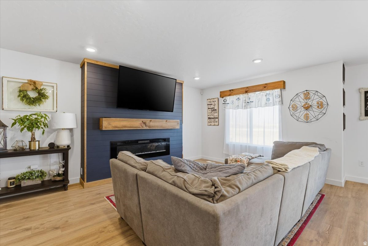 SUMMIT RIDGE - Residential