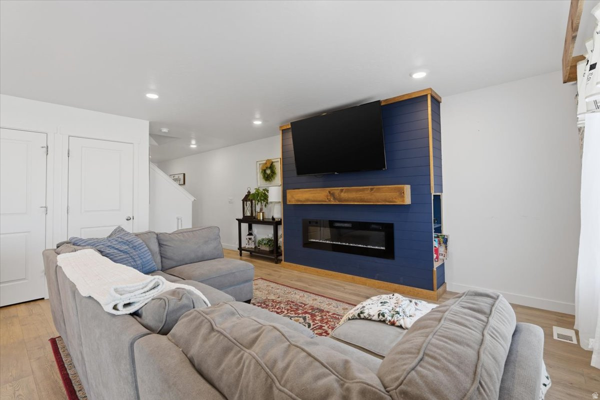 SUMMIT RIDGE - Residential