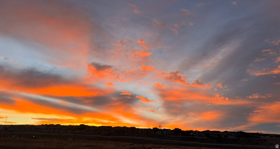 SUMMIT RIDGE - Residential