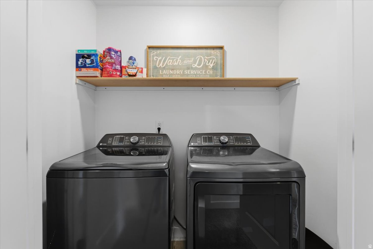 SUMMIT RIDGE - Residential