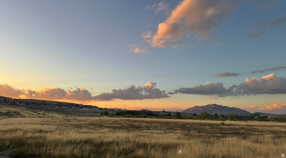 SUMMIT RIDGE - Residential