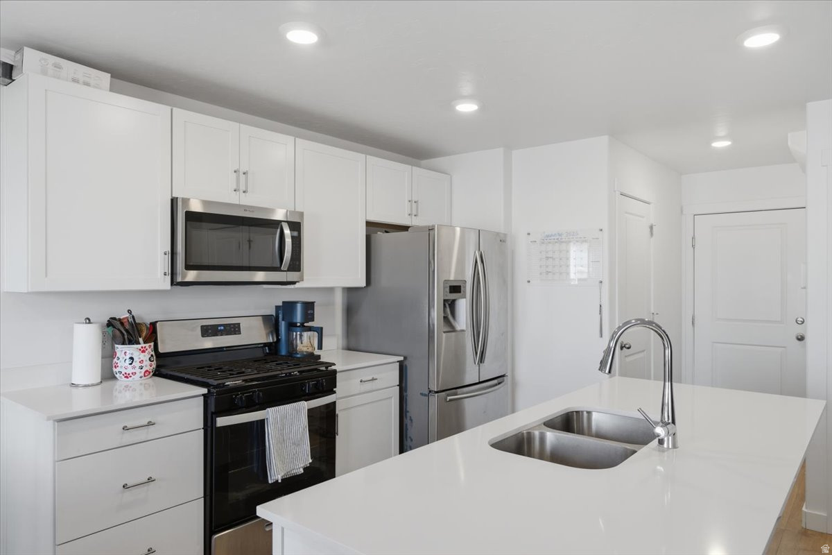 SUMMIT RIDGE - Residential