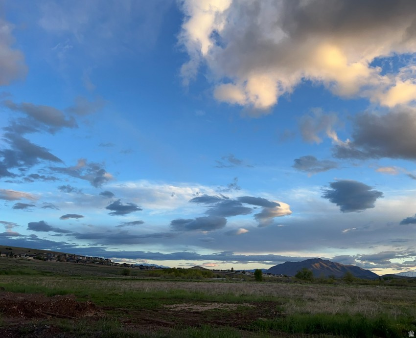 SUMMIT RIDGE - Residential