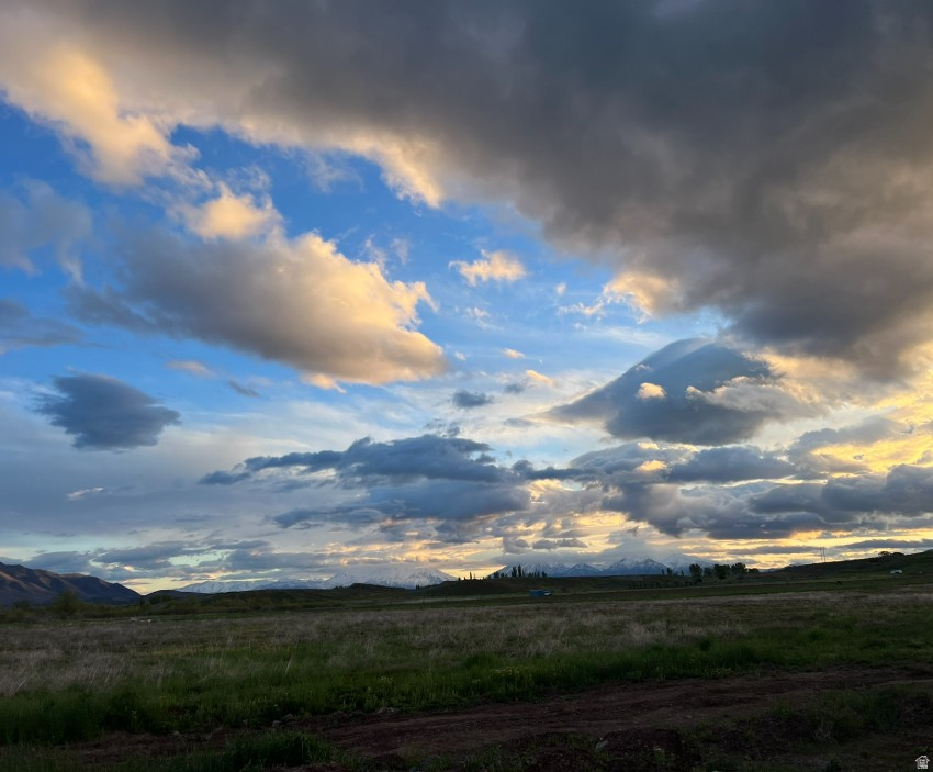 SUMMIT RIDGE - Residential