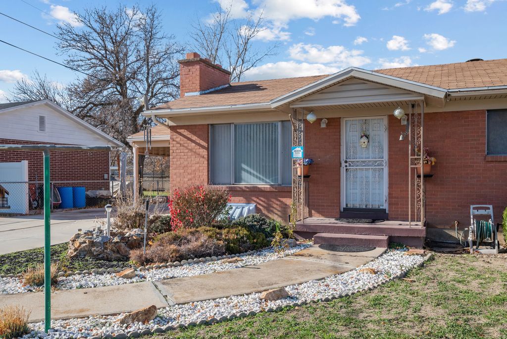 Photo of 8284 S 745 E, Sandy, UT 84094 (MLS # 2124609)