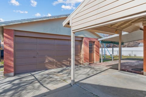 Tiny photo for 8284 S 745 E, Sandy, UT 84094 (MLS # 2124609)