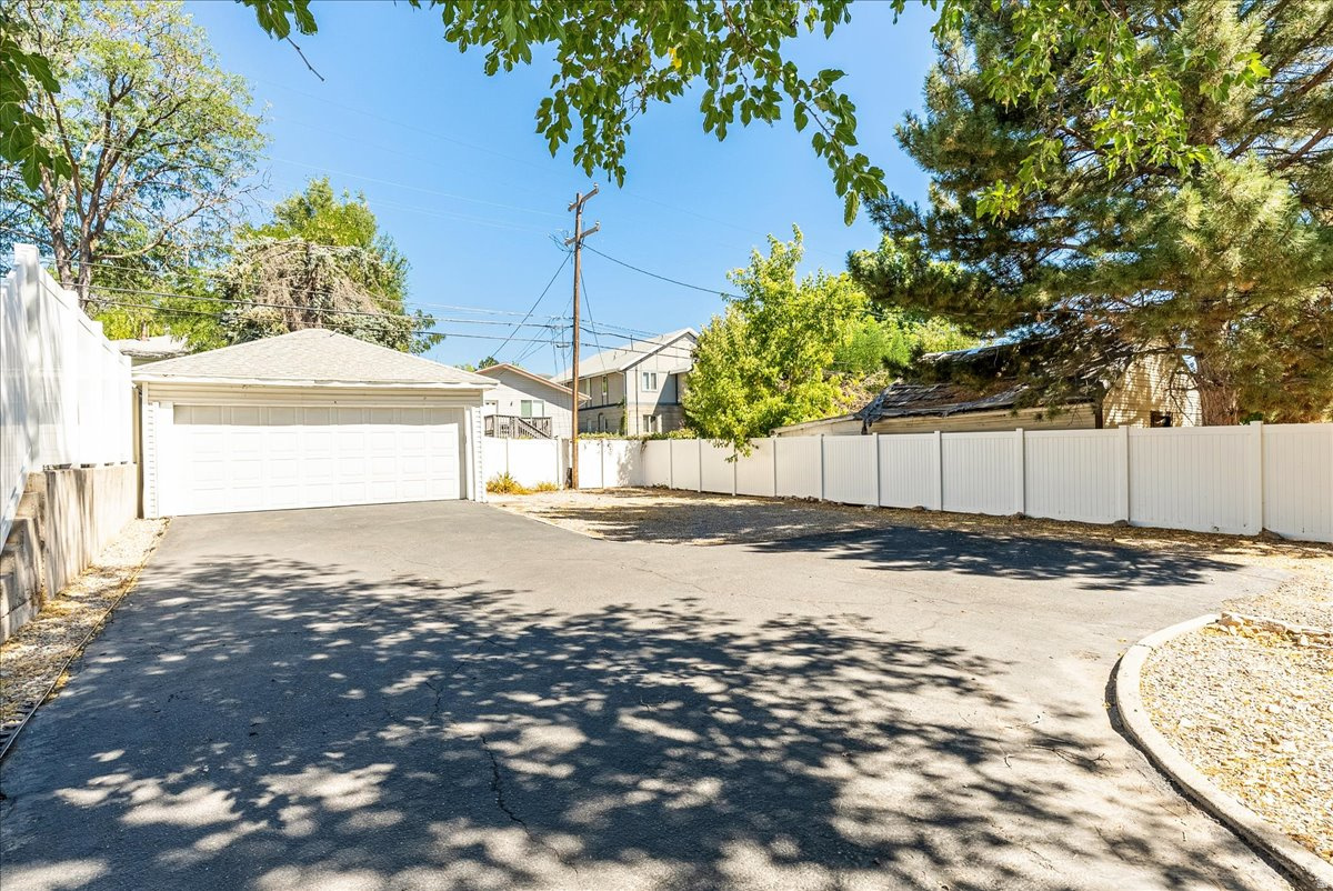 PLAT F - Residential