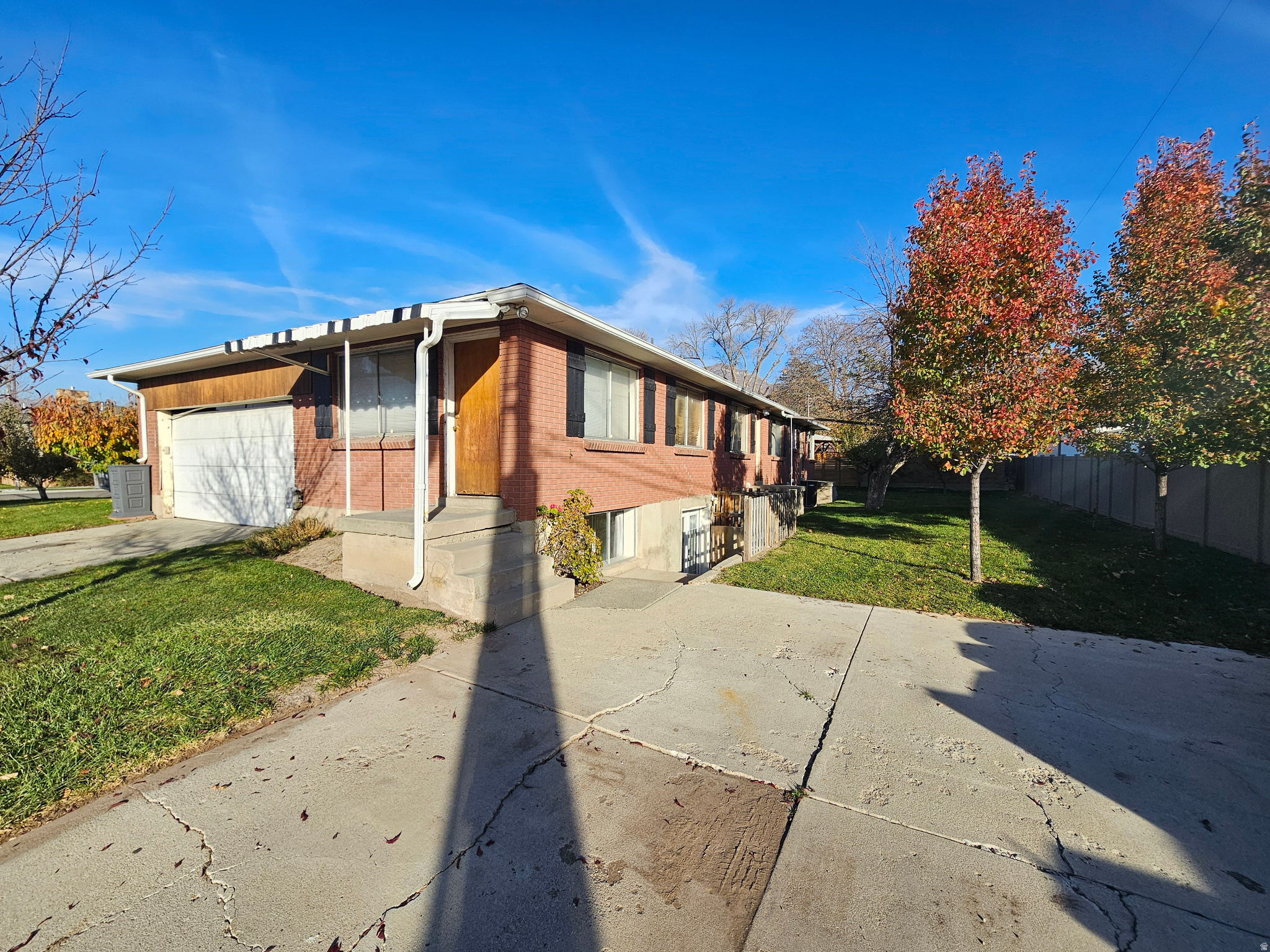 MEADOWS - Residential Lease