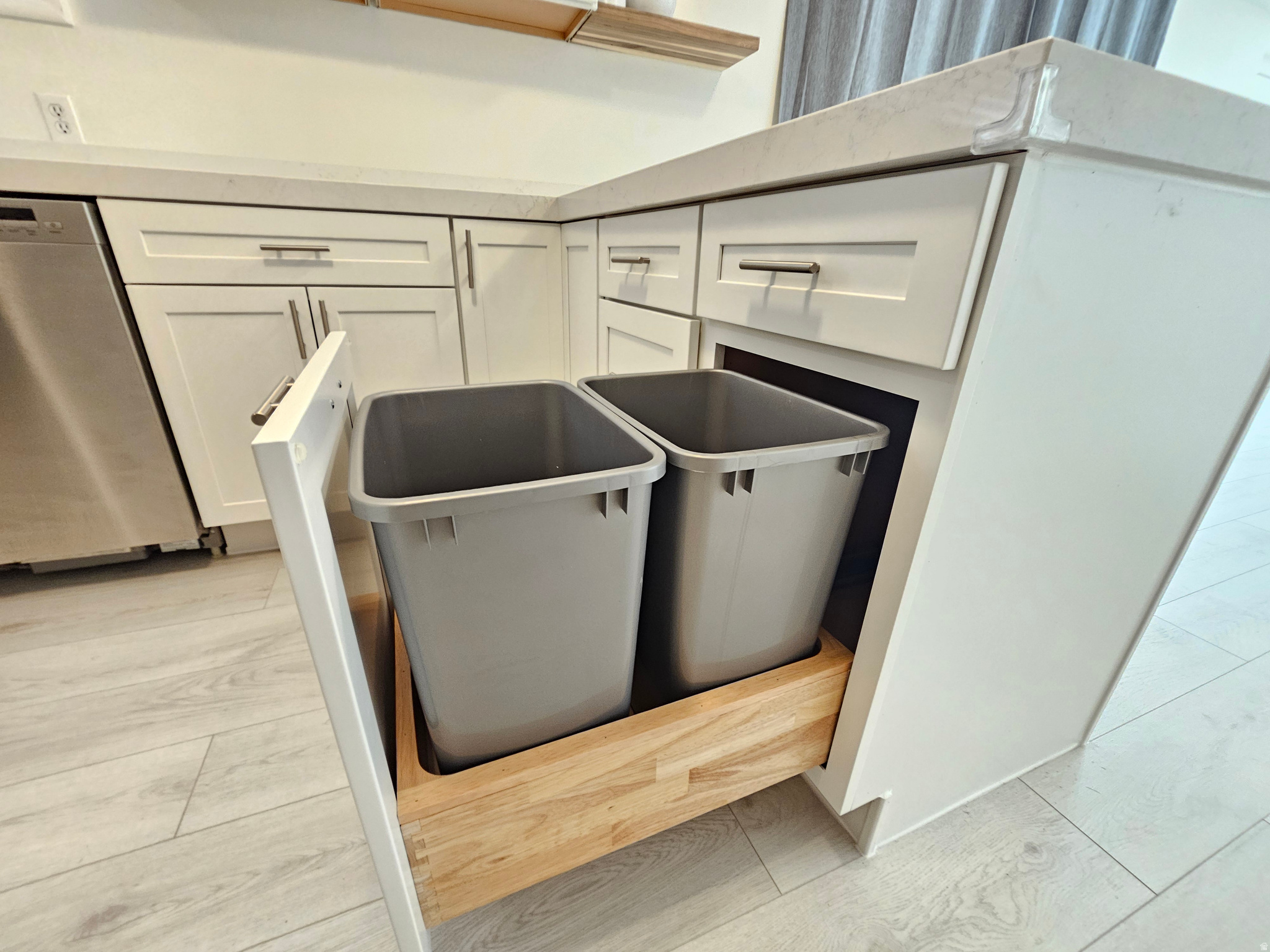 MEADOWS - Residential Lease