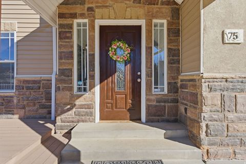 Photo of 75 S HILLSIDE DR, Elk Ridge, UT 84651 (MLS # 2134361)