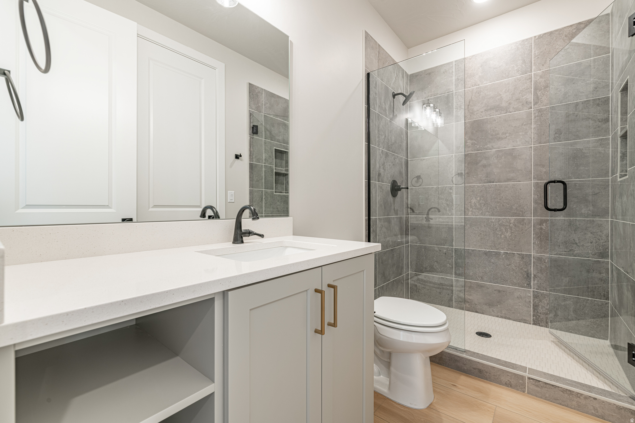 ATKINVILLE TOWNHOMES AT DESERT COLOR - Residential