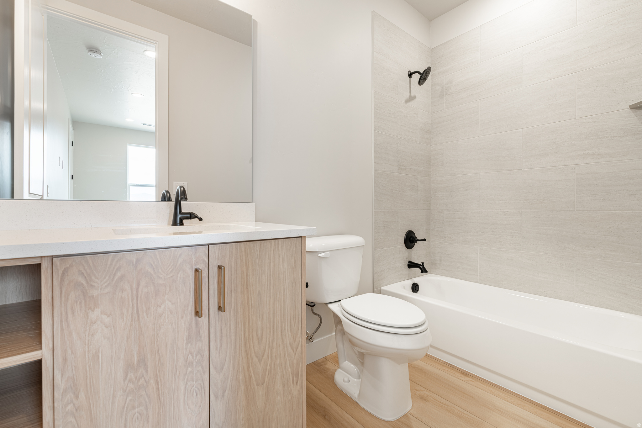 ATKINVILLE TOWNHOMES AT DESERT COLOR - Residential