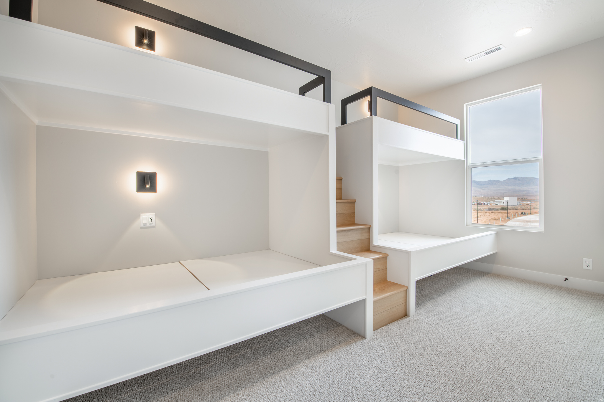 ATKINVILLE TOWNHOMES AT DESERT COLOR - Residential