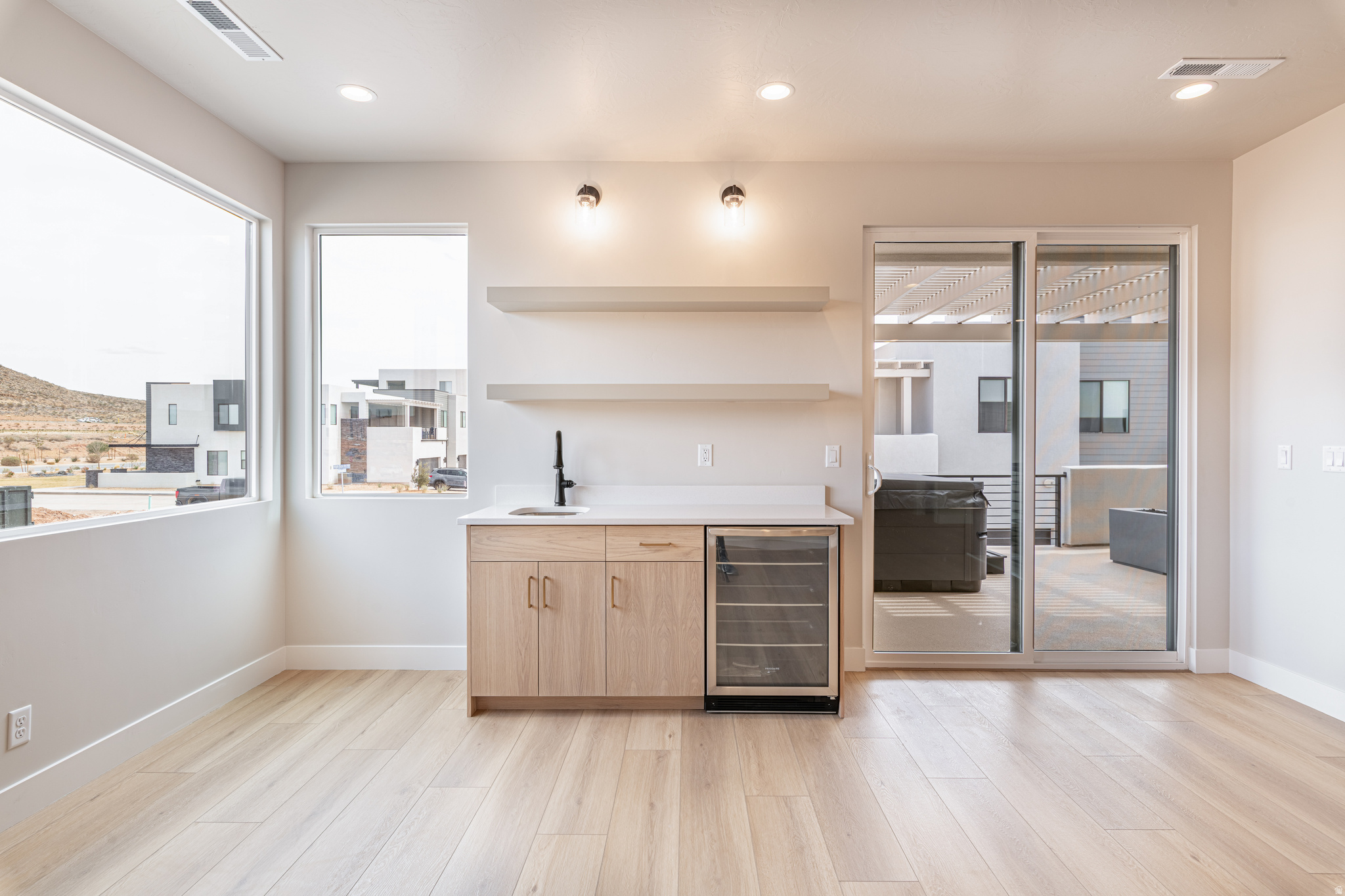 ATKINVILLE TOWNHOMES AT DESERT COLOR - Residential