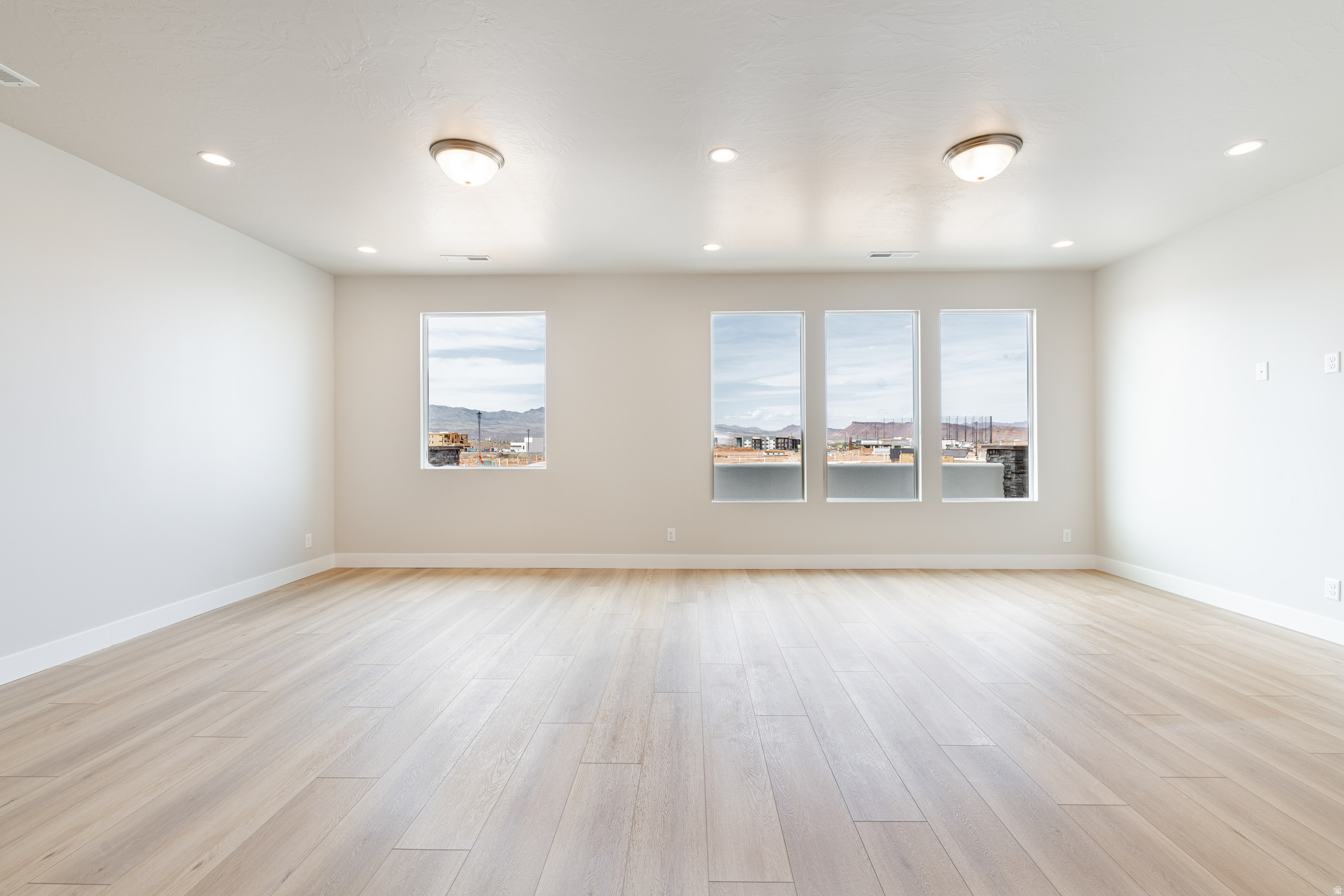 ATKINVILLE TOWNHOMES AT DESERT COLOR - Residential