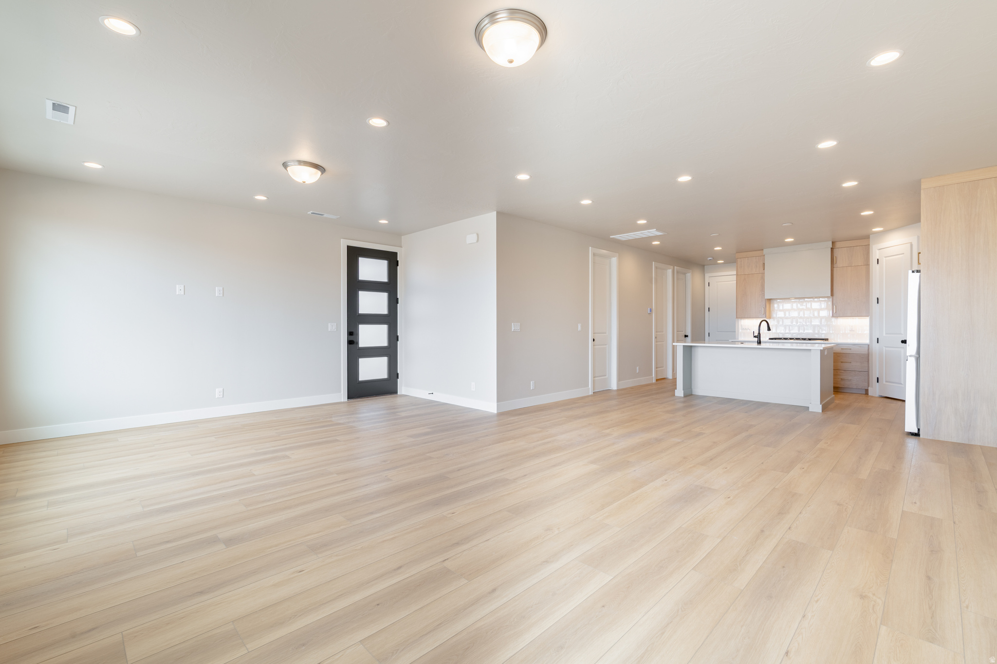 ATKINVILLE TOWNHOMES AT DESERT COLOR - Residential