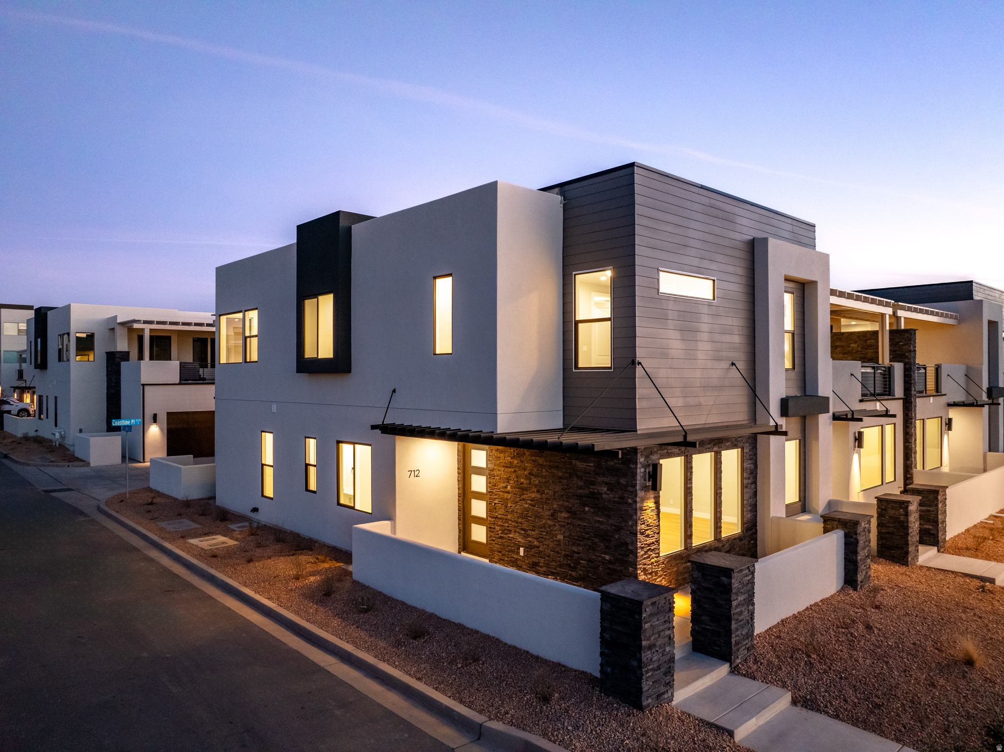 ATKINVILLE TOWNHOMES AT DESERT COLOR - Residential