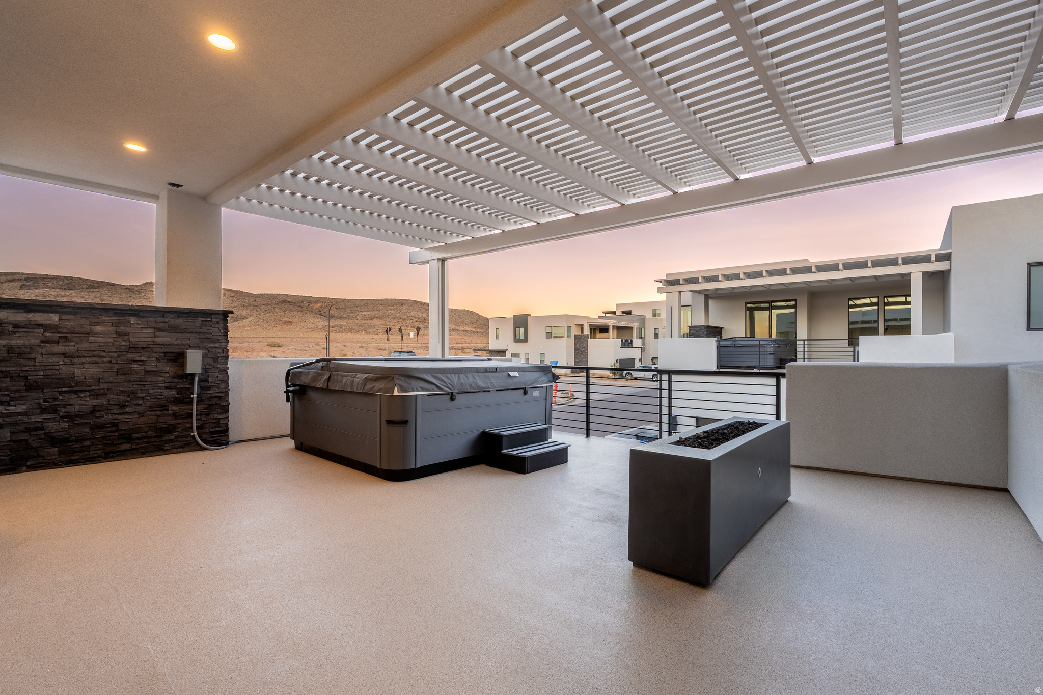 ATKINVILLE TOWNHOMES AT DESERT COLOR - Residential