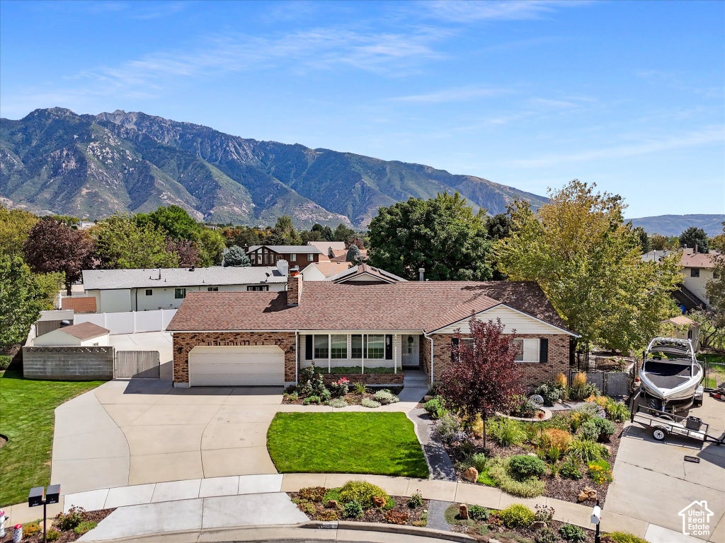Photo of 1622 E ROYAL OAK CIR S, Sandy, UT 84092 (MLS # 2188283)