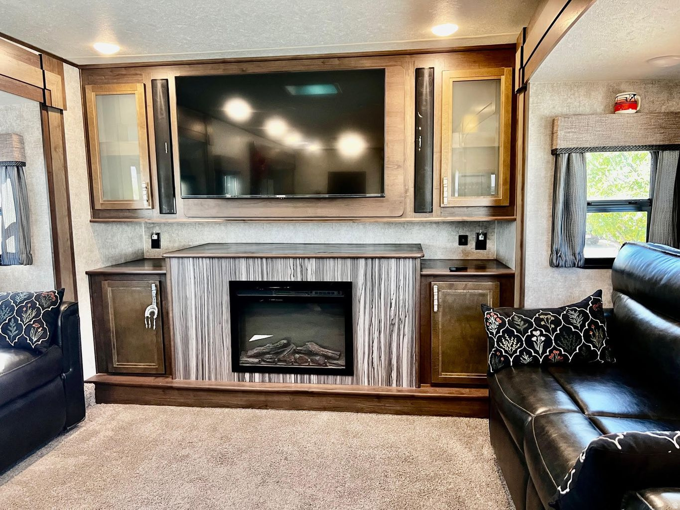 CANYON BREEZE RV RESORT - Land