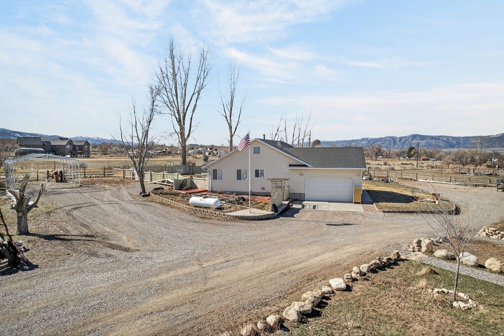 Photo of 598 E 900 N, Spring City, UT 84662 (MLS # 2142469)