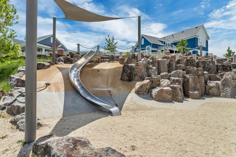 Tiny photo for 4958 W LAKE AVE, South Jordan, UT 84009 (MLS # 2154517)