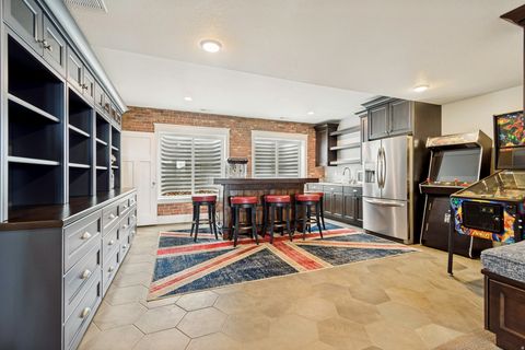 Tiny photo for 4958 W LAKE AVE, South Jordan, UT 84009 (MLS # 2154517)