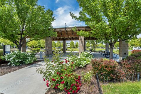 Tiny photo for 4958 W LAKE AVE, South Jordan, UT 84009 (MLS # 2154517)