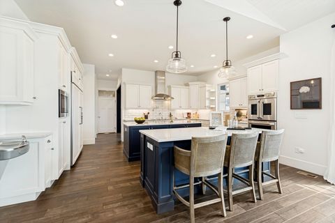 Tiny photo for 4958 W LAKE AVE, South Jordan, UT 84009 (MLS # 2154517)