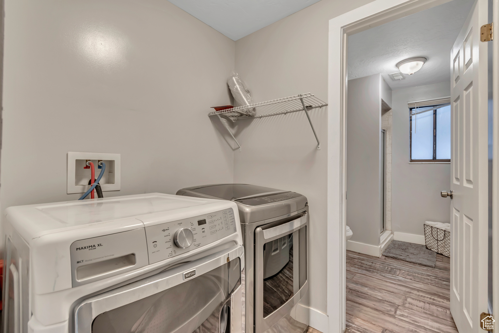 MID VALLEY ESTATES - Residential
