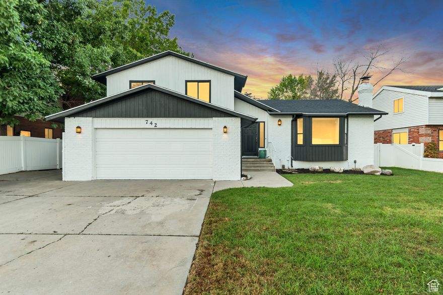 Welcome to 752 Chad Circle. This spacious home offers a recently remodeled kitchen, basement apartment with separate kitchen and backyard that is perfect for entertaining. Huge family room with vaulted ceilings. Home was just painted and the roof replaced! Move in ready or make it your own. Located on the east bench in a circle and close to schools, shopping, dining and freeway access. Set up your private tour today! 752 Chad circle but numbers on home and on postal record is 742.