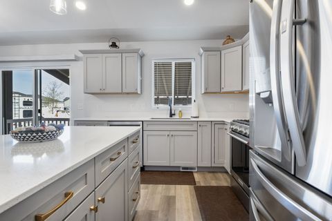 Tiny photo for 4764 N GUNSIGHT PEAK DR, Eagle Mountain, UT 84005 (MLS # 2147187)