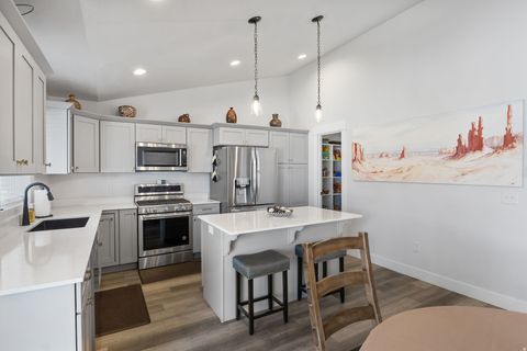 Tiny photo for 4764 N GUNSIGHT PEAK DR, Eagle Mountain, UT 84005 (MLS # 2147187)