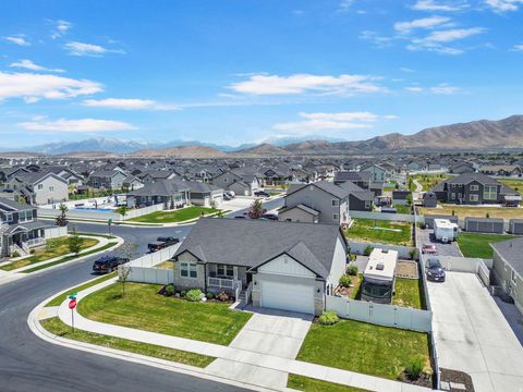 Tiny photo for 4764 N GUNSIGHT PEAK DR, Eagle Mountain, UT 84005 (MLS # 2147187)