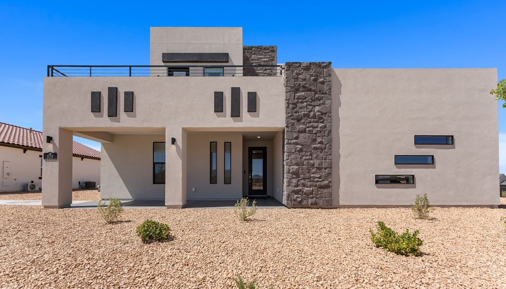 Photo of 528 W GREEN DR, Saint George, UT 84790 (MLS # 2131440)