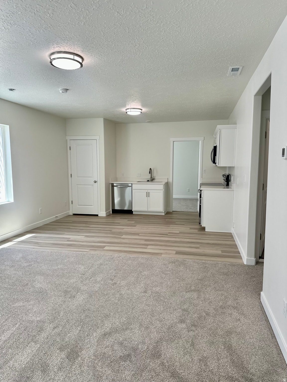 PACIFIC SPRINGS - Residential