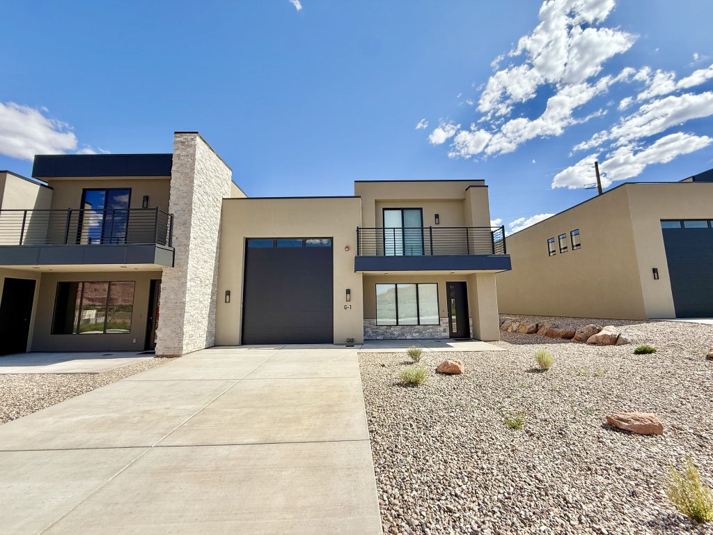 Photo of 400 S MOKI DR #G-1, Kanab, UT 84741 (MLS # 2186488)
