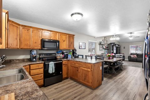 Tiny photo for 1338 S 1050 W, Payson, UT 84651 (MLS # 2138272)